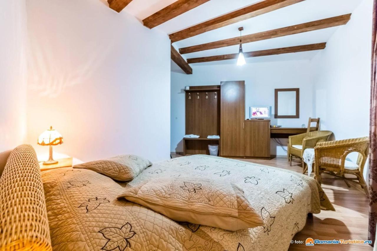 Pensiunea Casa Zmeilor Dragus Εξωτερικό φωτογραφία