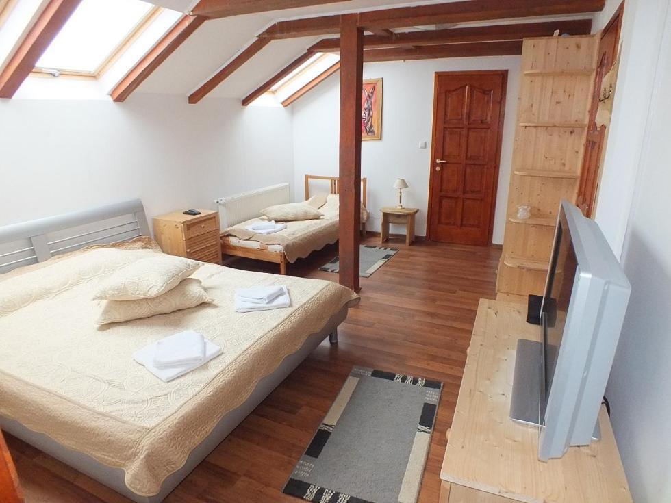 Pensiunea Casa Zmeilor Dragus Εξωτερικό φωτογραφία